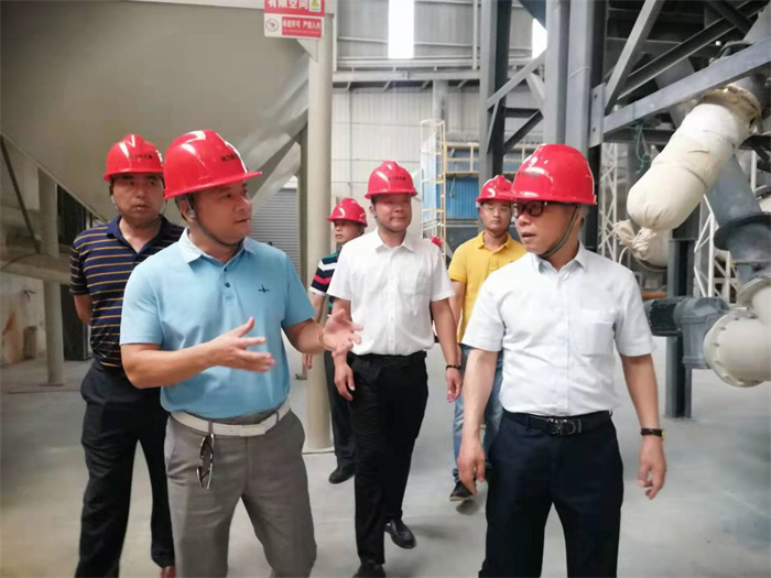 參觀_副本.jpg 參觀_副本.jpg